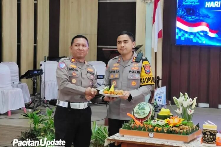 Peringati Hari Lalu Lintas Bhayangkara ke-71, Satlantas Polres Pacitan Gelar Doa Bersama dan Tasyakuran Peringati Hari Lalu Lintas Bhayangkara ke-71, Satlantas Polres Pacitan Gelar Doa Bersama dan Tasyakuran