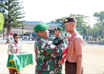 Bentuk Generasi Muda Berkarakter, Kodim 0801/Pacitan Gembleng 60 Pelajar Lewat Perkemahan KKRI Bentuk Generasi Muda Berkarakter, Kodim 0801/Pacitan Gembleng 60 Pelajar Lewat Perkemahan KKRI