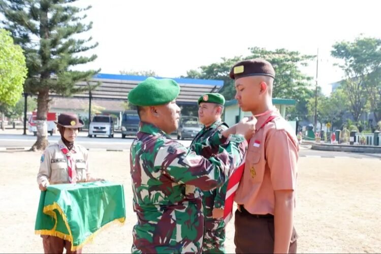 Bentuk Generasi Muda Berkarakter, Kodim 0801/Pacitan Gembleng 60 Pelajar Lewat Perkemahan KKRI Bentuk Generasi Muda Berkarakter, Kodim 0801/Pacitan Gembleng 60 Pelajar Lewat Perkemahan KKRI
