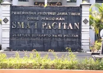 Rapat Pleno SMAN 271 Pacitan Memanas, Wali Murid Pertanyakan Transparansi Dana BOS dan BPOPP Rapat Pleno SMAN 271 Pacitan Memanas, Wali Murid Pertanyakan Transparansi Dana BOS dan BPOPP