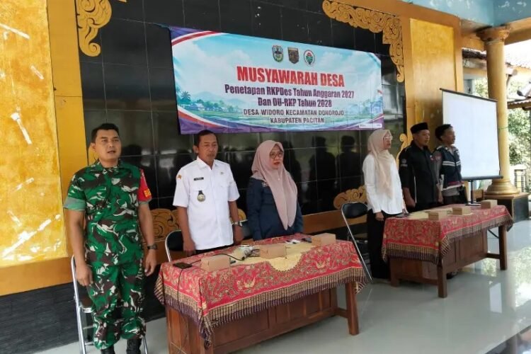 Perkuat Sinergi TNI dan Warga, Serda Suyatno Hadiri Musdes RKPDes Widoro Tahun Anggaran 2027 Perkuat Sinergi TNI dan Warga, Serda Suyatno Hadiri Musdes RKPDes Widoro Tahun Anggaran 2027