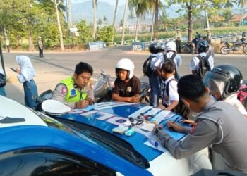 Satlantas Polres Pacitan Jaring 23 Pelanggar Lalu Lintas di Jalan WR Supratman, Mayoritas Pelajar SMA/SMK