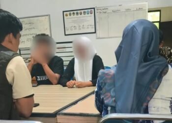 Respons Laporan Warga, Satpol PP Pacitan Amankan Pelajar Berseragam yang Ngamar saat Jam Sekolah Respons Laporan Warga, Satpol PP Pacitan Amankan Pelajar Berseragam yang Ngamar saat Jam Sekolah