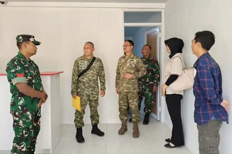 Kodim Pacitan Dampingi Tim Mabes TNI Verifikasi Kesiapan Operasional Koperasi Desa Merah Putih di Pringkuku Kodim Pacitan Dampingi Tim Mabes TNI Verifikasi Kesiapan Operasional Koperasi Desa Merah Putih di Pringkuku