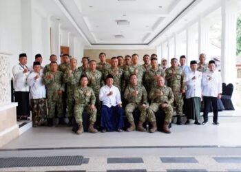 Tim Verval Mabes TNI Temui Bupati Pacitan Matangkan Kesiapan Verifikasi Koperasi Merah Putih Tim Verval Mabes TNI Temui Bupati Pacitan Matangkan Kesiapan Verifikasi Koperasi Merah Putih