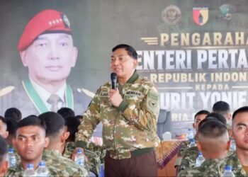 Menhan RI Sjafrie Sjamsoeddin Kunjungi Yonif TP 934/SBY Pacitan, Tekankan Pentingnya Jiwa Korsa Prajurit Menhan RI Sjafrie Sjamsoeddin Kunjungi Yonif TP 934/SBY Pacitan, Tekankan Pentingnya Jiwa Korsa Prajurit