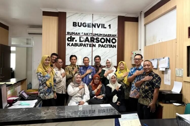 RSUD Dr. Harjono Ponorogo Pelajari Tata Kelola Pelayanan RSUD dr. Darsono Pacitan Lewat Studi Tiru RSUD Dr. Harjono Ponorogo Pelajari Tata Kelola Pelayanan RSUD dr. Darsono Pacitan Lewat Studi Tiru